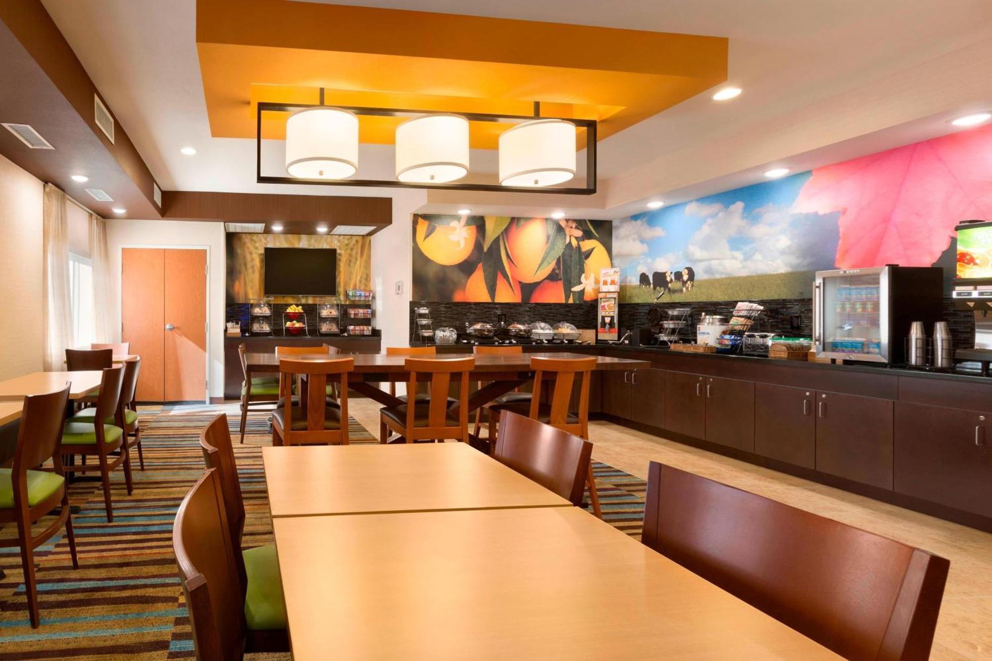 Fairfield Inn & Suites Midland Ngoại thất bức ảnh